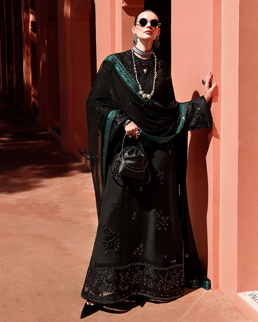 Raveena - Image 3